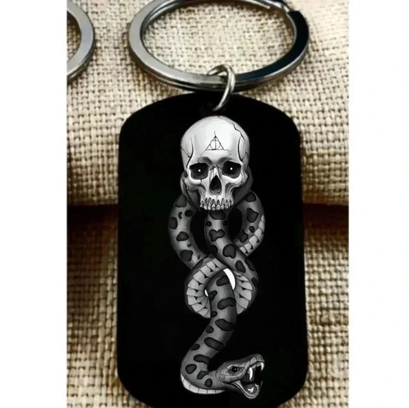 Harry potter Snape skull art keychain - Picture 1 of 1